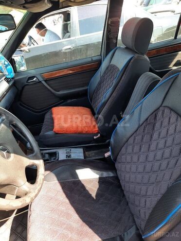 Mercedes E 200 1992, 564,646 km - 2.0 l - Bərdə