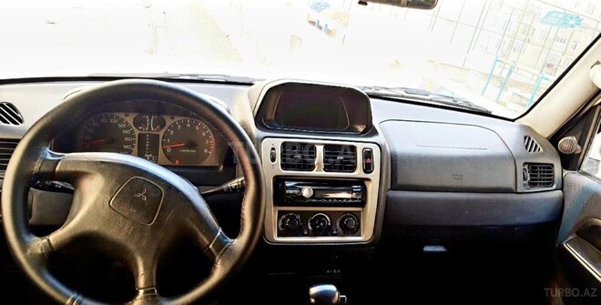 Mitsubishi Pajero io 2000, 192,000 km - 1.8 l - Bakı