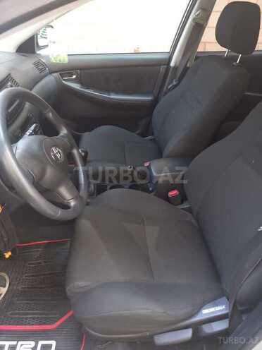 Toyota Corolla 2005, 133,000 km - 1.4 l - Bakı
