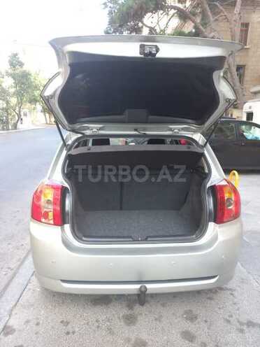 Toyota Corolla 2005, 133,000 km - 1.4 l - Bakı