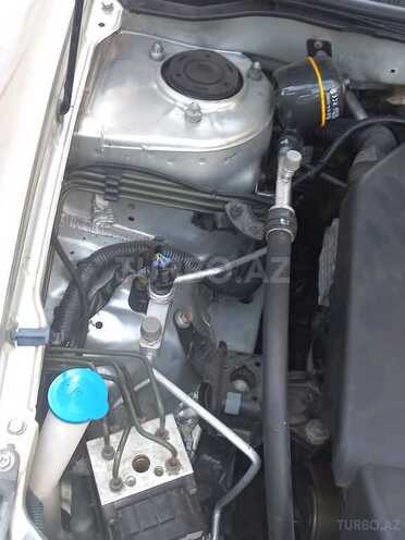 Toyota Corolla 2005, 133,000 km - 1.4 l - Bakı