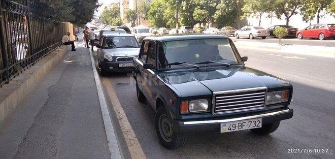 LADA (VAZ) 2107 2005, 85,000 km - 1.6 l - Saatlı
