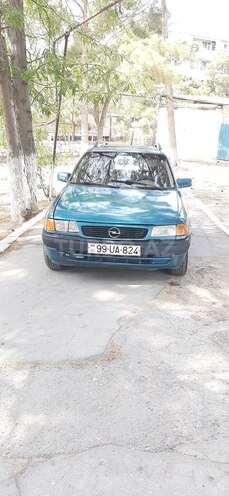Opel Antara 1995, 352,000 km - 1.6 л - Sumqayıt