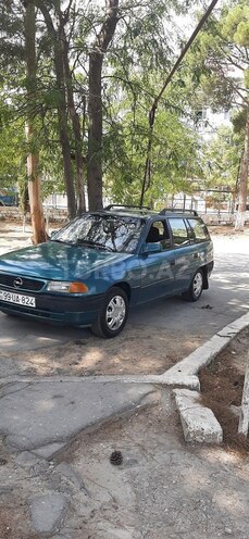 Opel Antara 1995, 352,000 km - 1.6 л - Sumqayıt