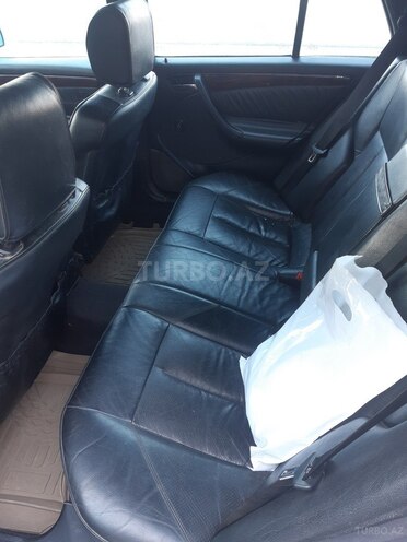 Mercedes C 200 2000, 295,000 km - 2.0 l - Bakı