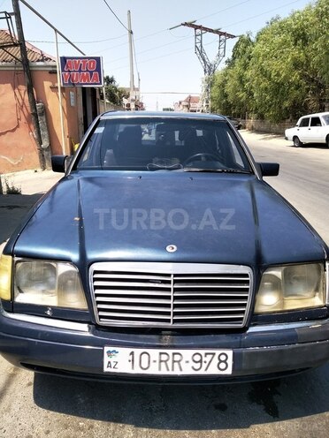 Mercedes E 300 1993, 320,000 km - 3.0 l - Bakı