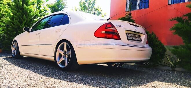 Mercedes E 320 2003, 346,652 km - 3.2 l - Bakı