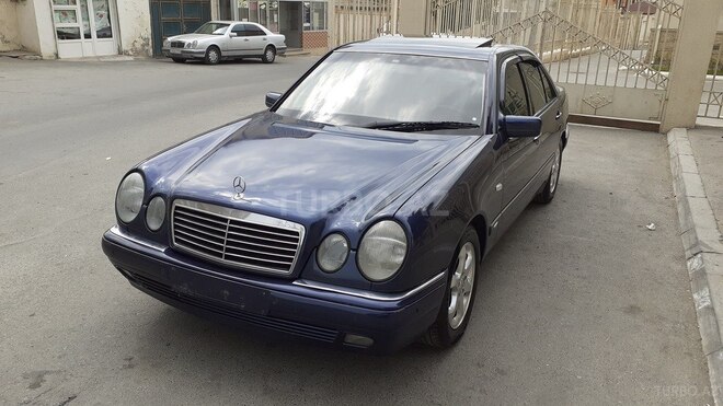 Mercedes E 240 1999, 410,000 km - 2.4 l - Bakı