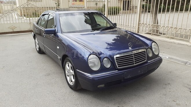Mercedes E 240 1999, 410,000 km - 2.4 l - Bakı