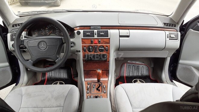 Mercedes E 240 1999, 410,000 km - 2.4 l - Bakı