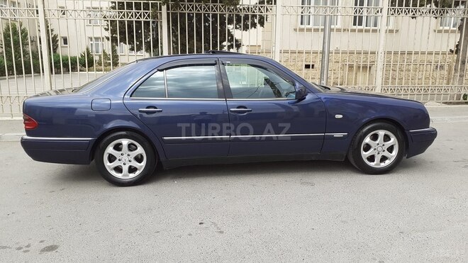 Mercedes E 240 1999, 410,000 km - 2.4 l - Bakı