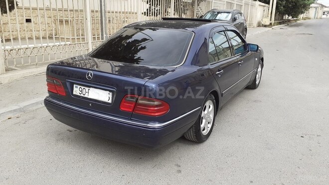 Mercedes E 240 1999, 410,000 km - 2.4 l - Bakı