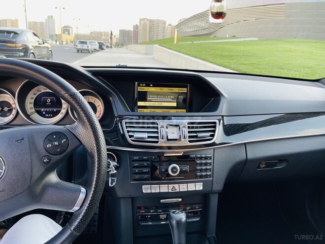 Mercedes E 250 2010, 193,000 km - 1.8 l - Bakı