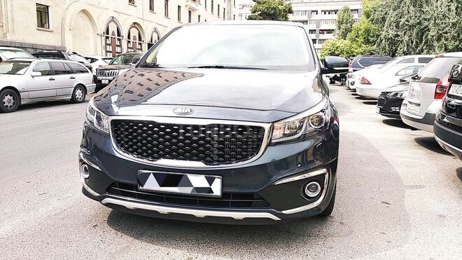 Kia Carnival 2017, 107,800 km - 2.2 l - Bakı