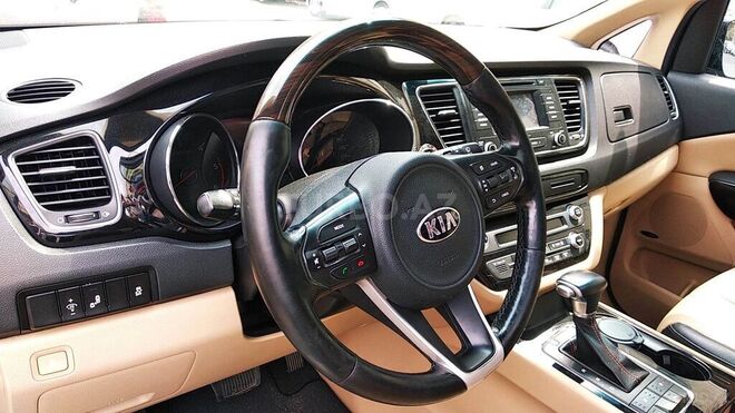 Kia Carnival 2017, 107,800 km - 2.2 l - Bakı