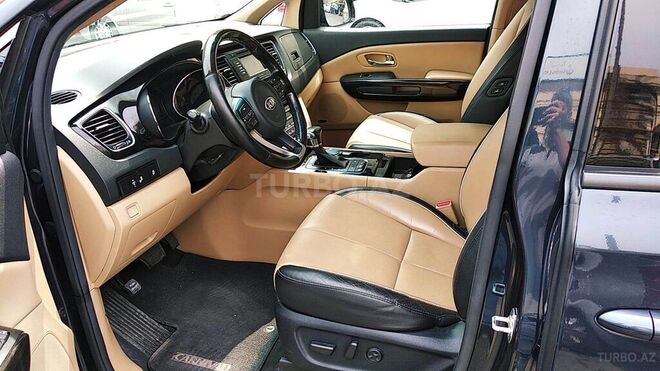Kia Carnival 2017, 107,800 km - 2.2 l - Bakı