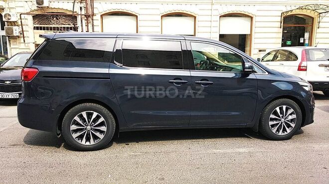Kia Carnival 2017, 107,800 km - 2.2 l - Bakı