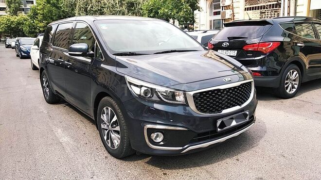 Kia Carnival 2017, 107,800 km - 2.2 l - Bakı