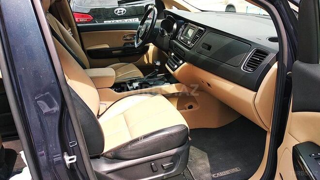 Kia Carnival 2017, 107,800 km - 2.2 l - Bakı