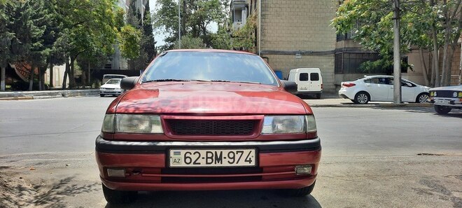 Opel Vectra 1995, 300,000 km - 1.8 l - Zaqatala