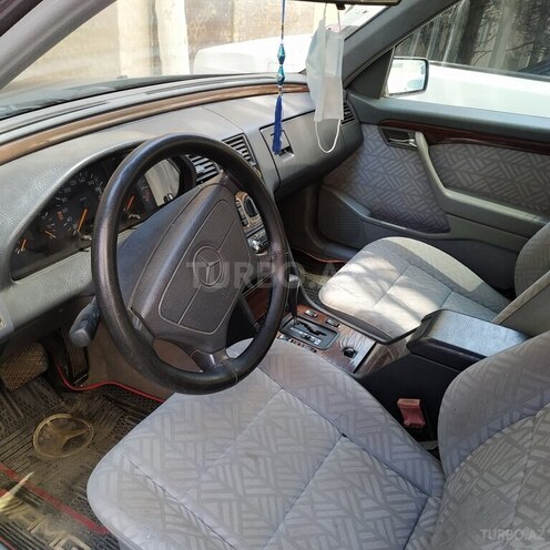 Mercedes C 180 1994, 215,000 km - 1.8 л - Lənkəran