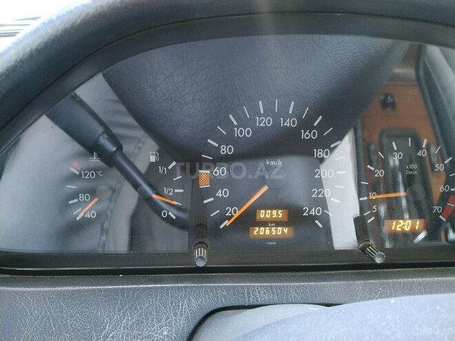 Mercedes C 180 1994, 215,000 km - 1.8 л - Lənkəran
