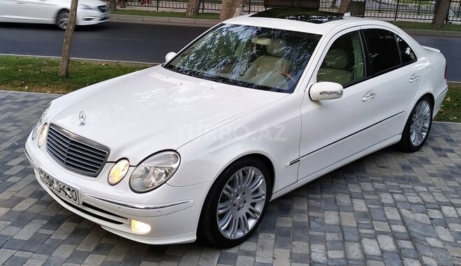 Mercedes E 240 2003, 278,000 km - 2.6 l - Bakı