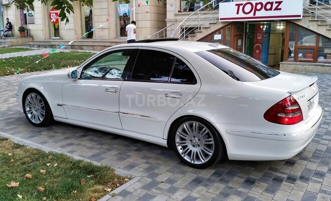 Mercedes E 240 2003, 278,000 km - 2.6 l - Bakı