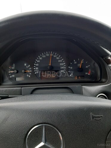 Mercedes E 270 1999, 650,441 km - 2.7 l - Lənkəran