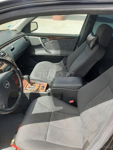 Mercedes E 270 1999, 650,441 km - 2.7 l - Lənkəran