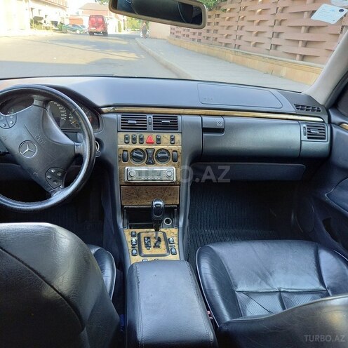 Mercedes E 240 2000, 348,834 km - 2.6 l - Şəmkir