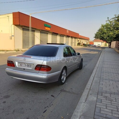 Mercedes E 240 2000, 348,834 km - 2.6 l - Şəmkir