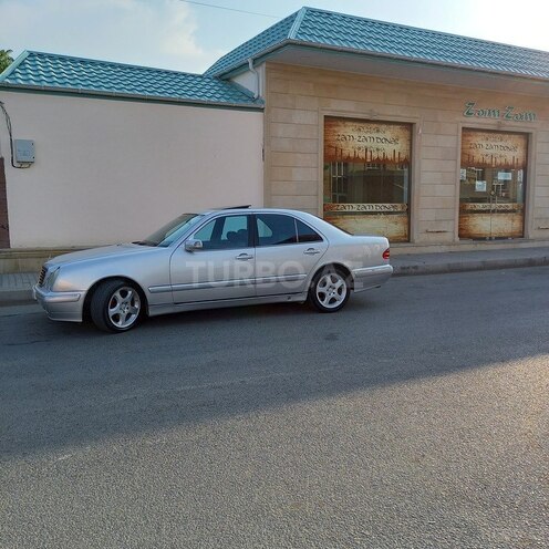 Mercedes E 240 2000, 348,834 km - 2.6 l - Şəmkir