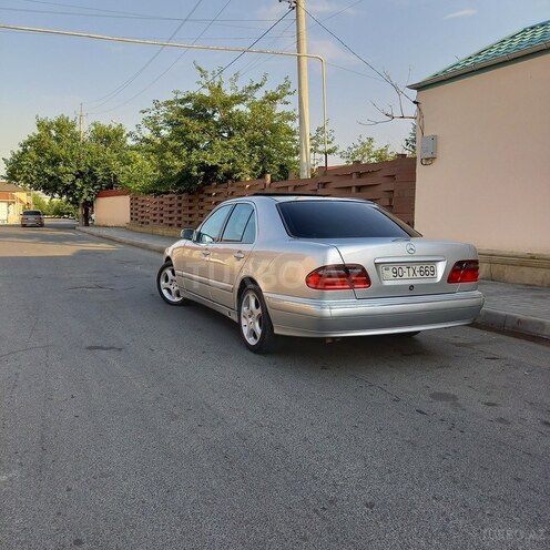 Mercedes E 240 2000, 348,834 km - 2.6 l - Şəmkir