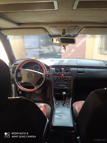 Mercedes E 230 1996, 420,666 km - 2.3 л - Bakı