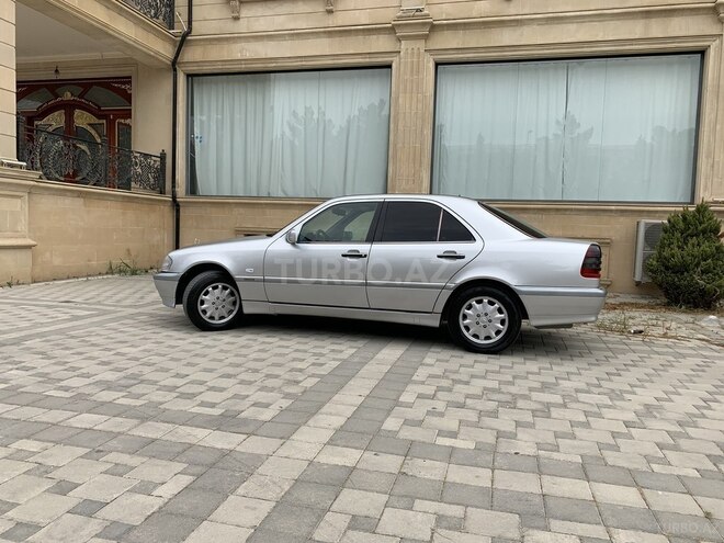 Mercedes C 220 1999, 417,000 km - 2.2 л - Bakı