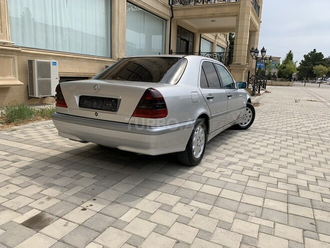 Mercedes C 220 1999, 417,000 km - 2.2 л - Bakı