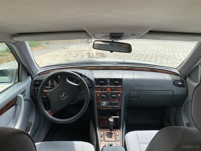 Mercedes C 220 1999, 417,000 km - 2.2 л - Bakı