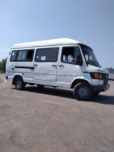 Mercedes 208 D 1994, 247,851 km - 2.0 l - Astara