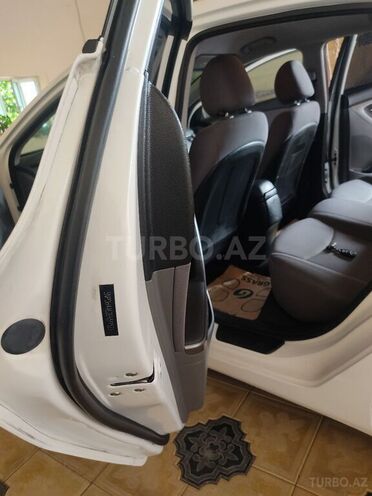 Hyundai Elantra 2014, 128,000 km - 1.8 l - Şəmkir