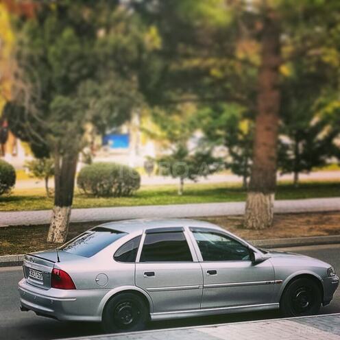 Opel Vectra 1999, 375,000 km - 1.8 л - Sumqayıt
