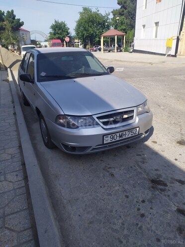 Daewoo Nexia 2011, 380,000 km - 1.7 l - Şabran