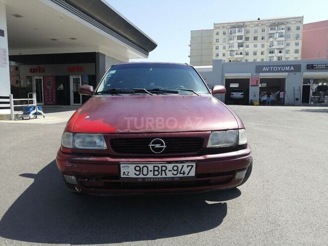 Opel Astra 1996, 450,000 km - 1.6 l - Sumqayıt