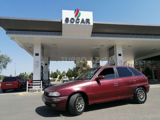 Opel Astra 1996, 450,000 km - 1.6 l - Sumqayıt