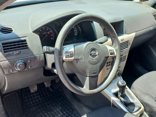 Opel Astra 2007, 193,000 km - 1.4 l - Bakı