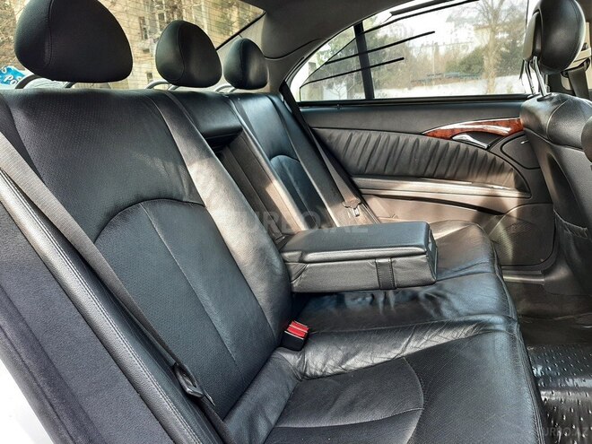 Mercedes E 270 2002, 430,000 km - 2.7 l - Bakı