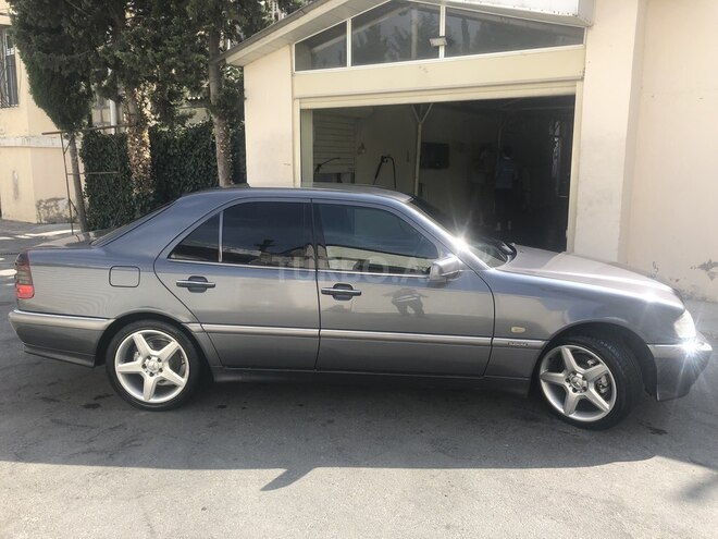 Mercedes C 240 1998, 282,000 km - 2.4 l - Bakı