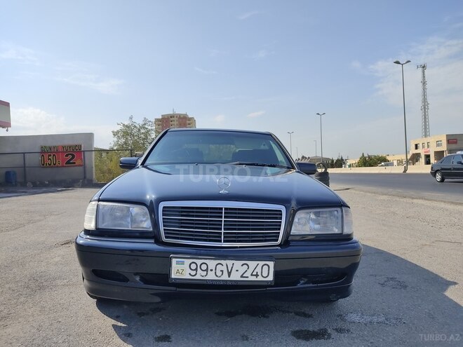 Mercedes C 240 2000, 370,000 km - 2.4 л - Bakı