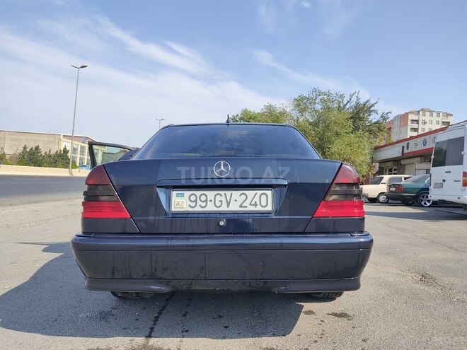 Mercedes C 240 2000, 370,000 km - 2.4 л - Bakı