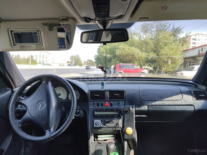 Mercedes C 240 2000, 370,000 km - 2.4 л - Bakı